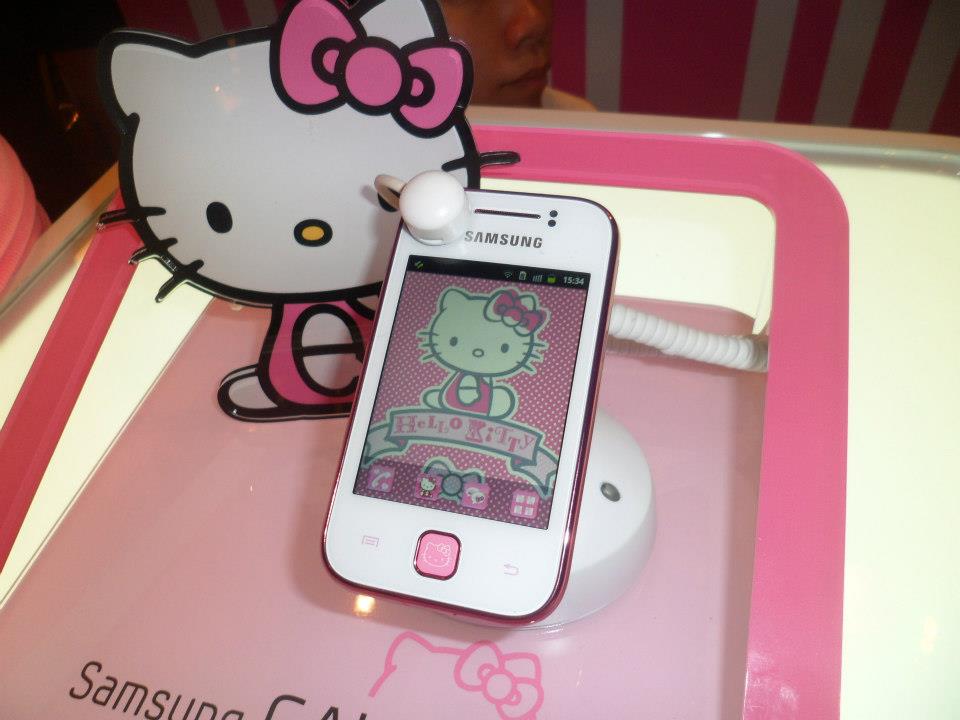 Детский телефон hello kitty. Самсунг Хелло Китти. Самсунг Хелло Китти с3330i. Самсунг с Китти Хелло Китти. Samsung Galaxy hello Kitty.