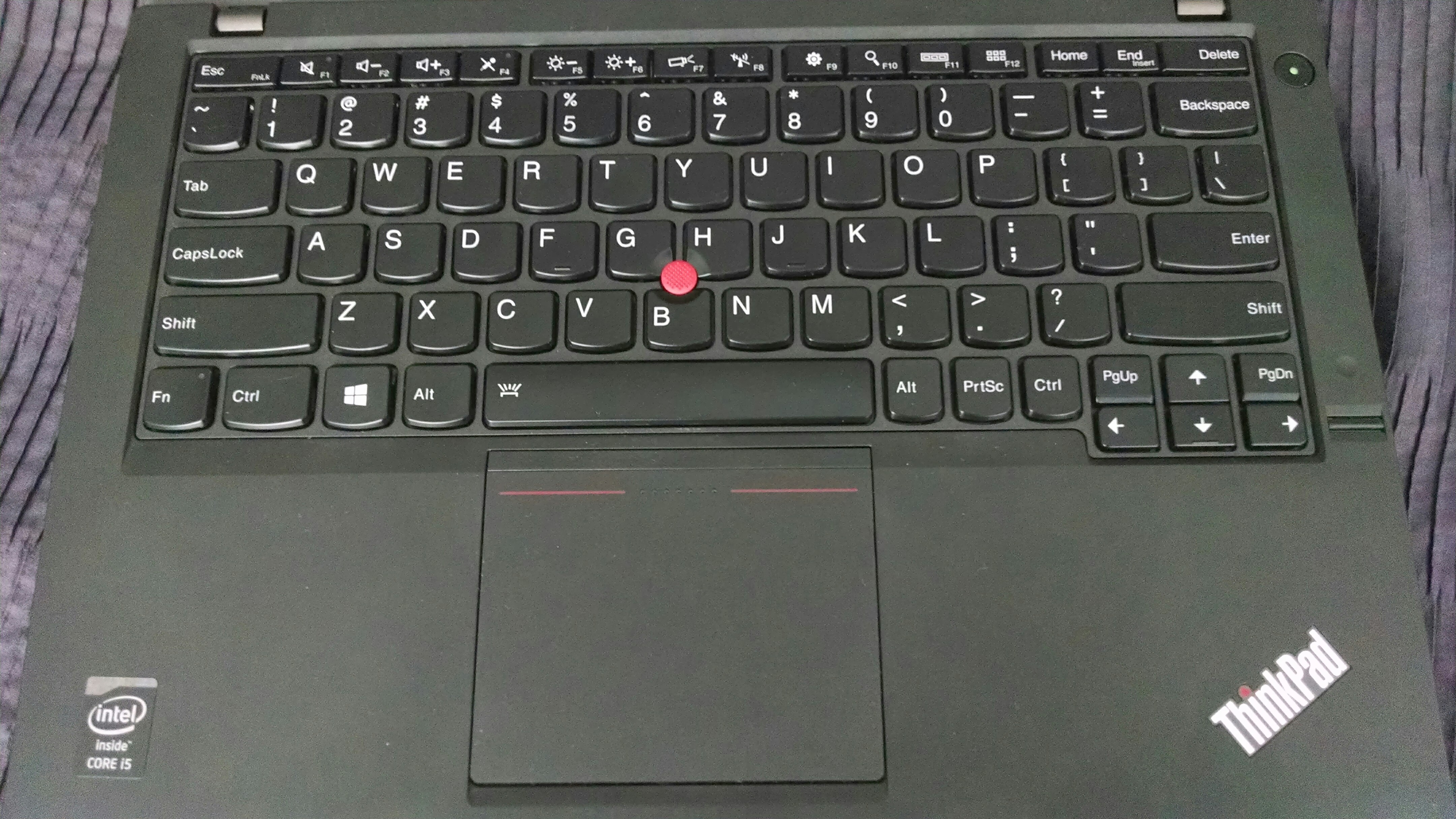 Индикаторы ноутбука леново. Ноутбук Lenovo THINKPAD x240. Lenovo THINKPAD x240 Keyboard. Lenovo THINKPAD x240 Ultrabook. Lenovo THINKPAD 240.