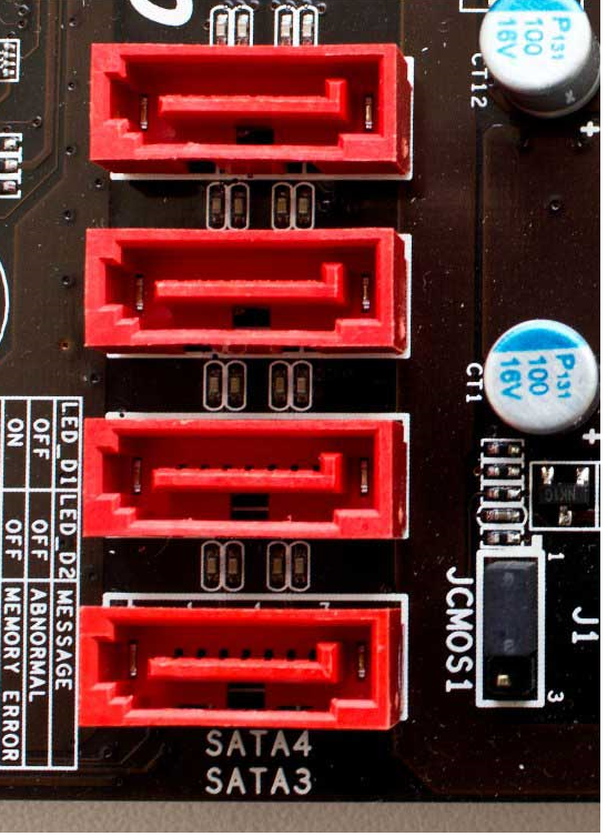 Узнать sata. SATA 2 И SATA 3 разъемы. Разъём SATA на материнской плате. Разъемы сата 2 и сата 3 на материнской плате. Sata3 разъем на материнке.