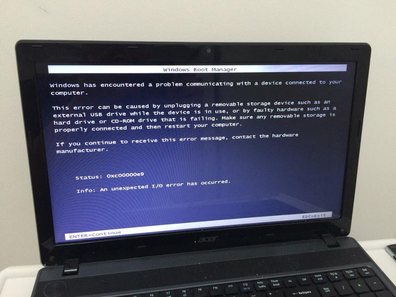 Has encountered a problem. Ноутбук полетел. Полетел жесткий диск на ноутбуке. Windows has encountered a. Как ноутбук полетел.