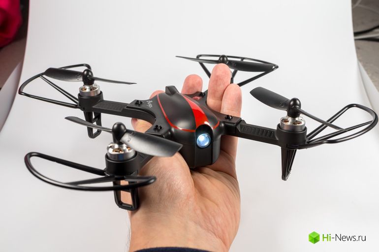 Квадрокоптер большой дальности. Квадрокоптеры с большим радиусом. Mavic 3 pro полет. Brushless mini quadrocopter. Квадрокоптер eachine e58 fpv.