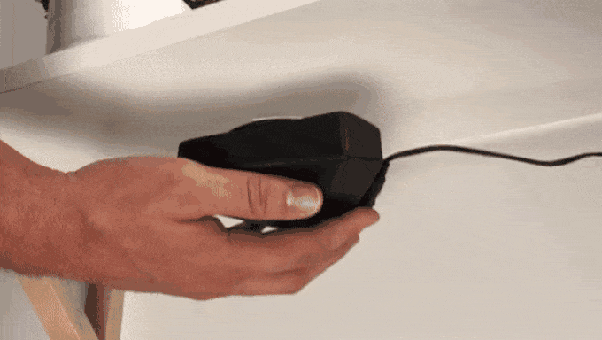 Беспроводное зарядное устройство, скрытое от глаз (7 фото + видео)