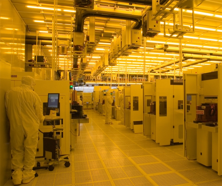 Производство DRAM на одной из фабрик Micron