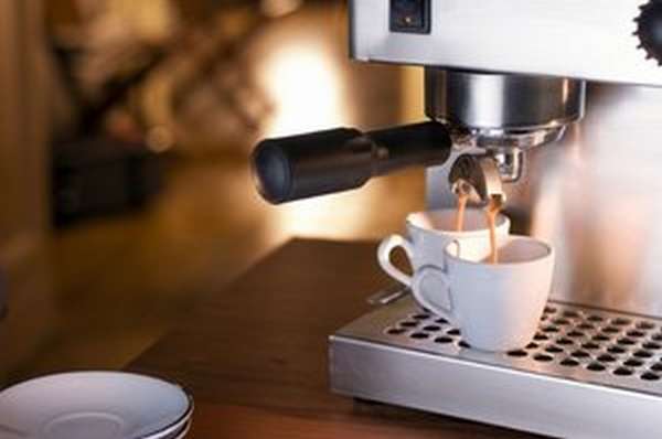 Отличие между кофемашинкой и кфеваркой