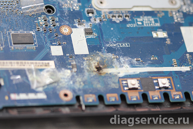 залита материнская плата ноутбука