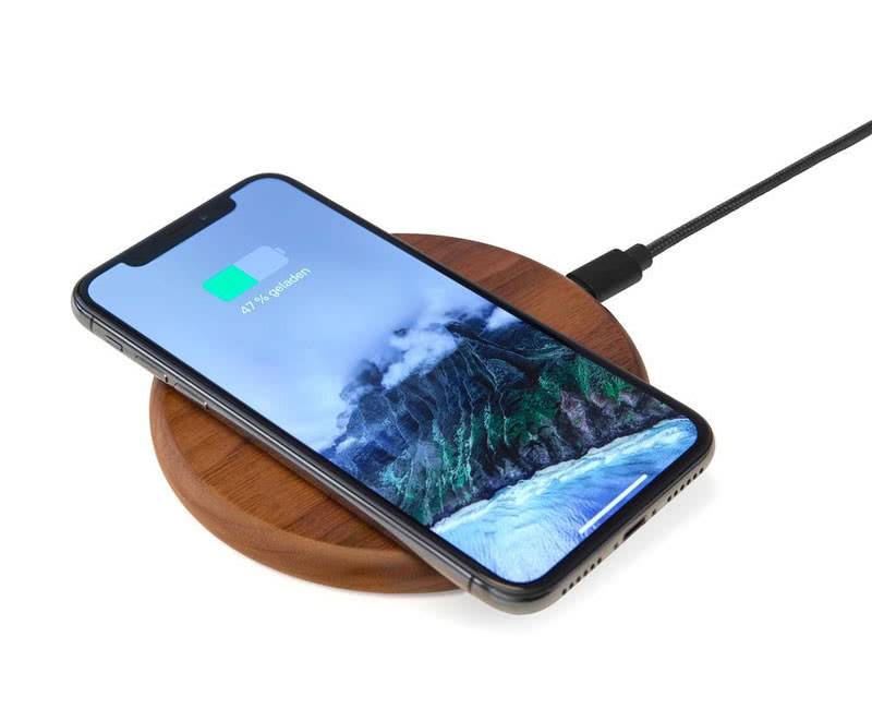 Зарядка стандарт QI