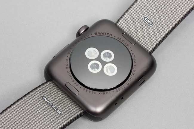 Задняя стенка Apple Watch Series 2 