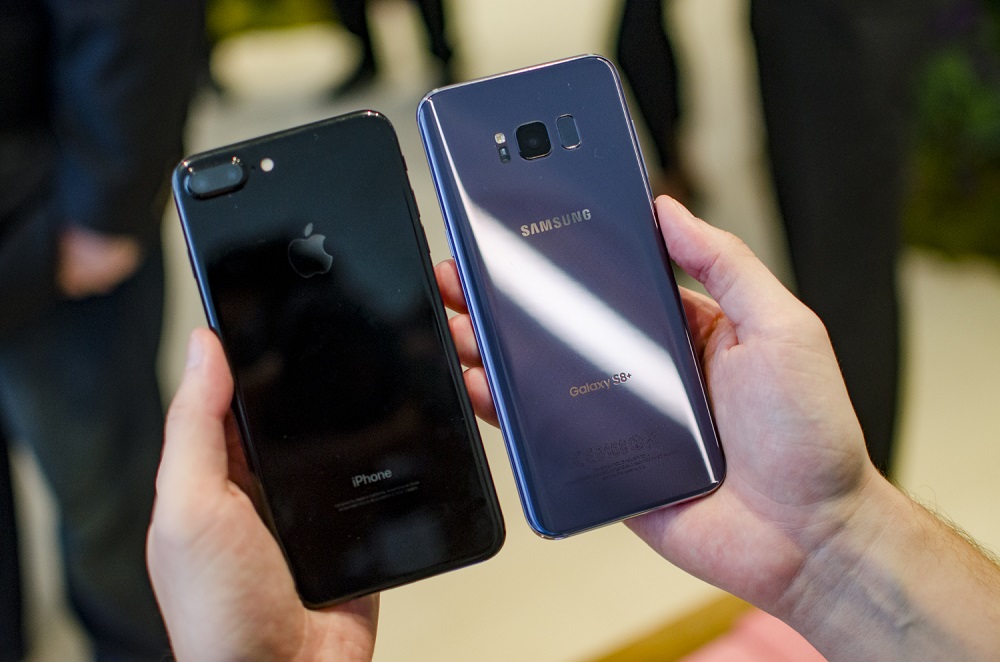 Appearance Samsung S8 VS iPhone 7