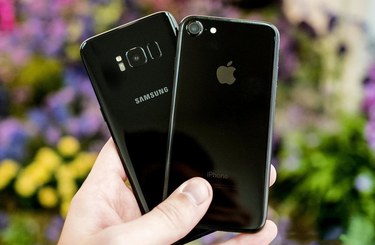 Что лучше купить iPhone 7 или Samsung Galaxy S8