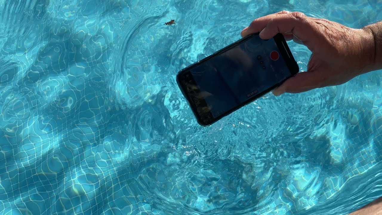 Iphone Water Resistance Tester. Iphone in Water.
