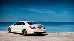 Превью обои белый, mercedes-benz, вид сзади, мерседес, cls63, amg