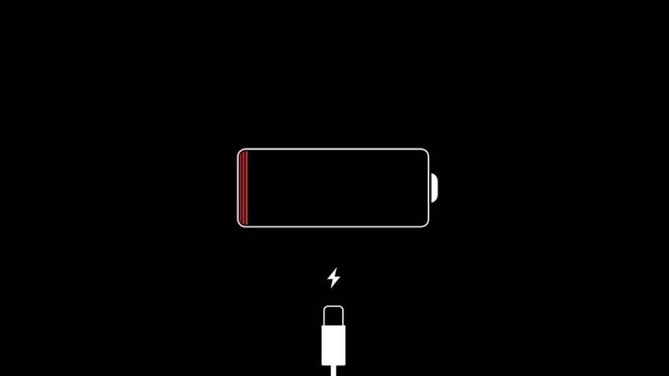 Как понять что айфон заряжается в выключенном состоянии картинка