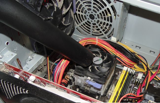 Как чистить компьютер самостоятельно