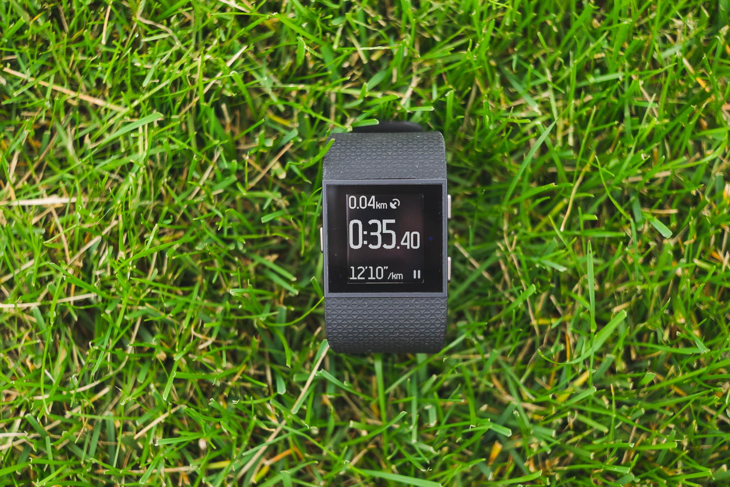 FitBit Surge - устройство строящее мосты между спортивными GPS часами и тренерами активностей 3