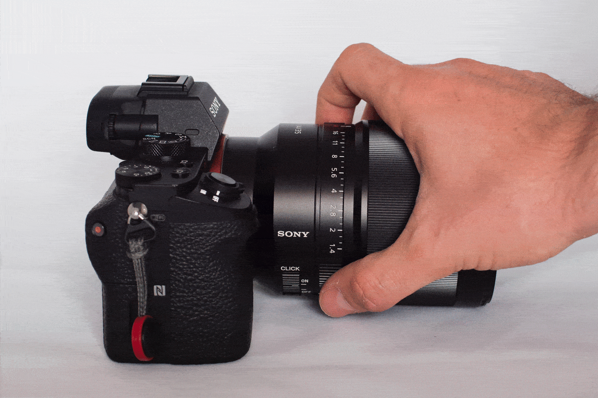 Пример настройки объектива беззеркальной камеры