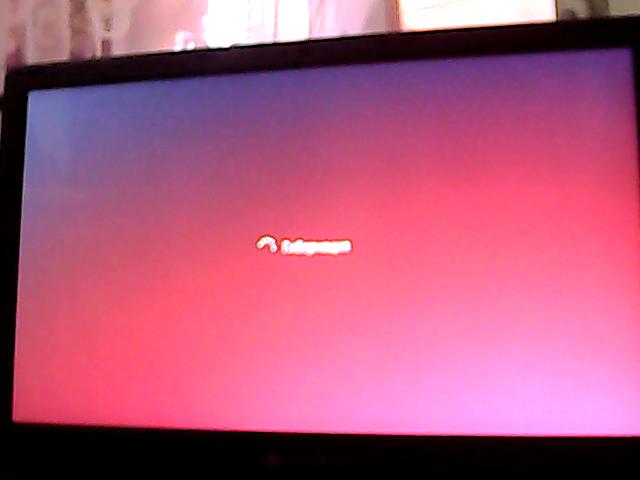 Выключился монитор ноутбука. Гибернация на ноутбуке что это. Блокировка ноутбука. Красный экран на ноутбуке. Блокировка на ноутбуке и выключается.
