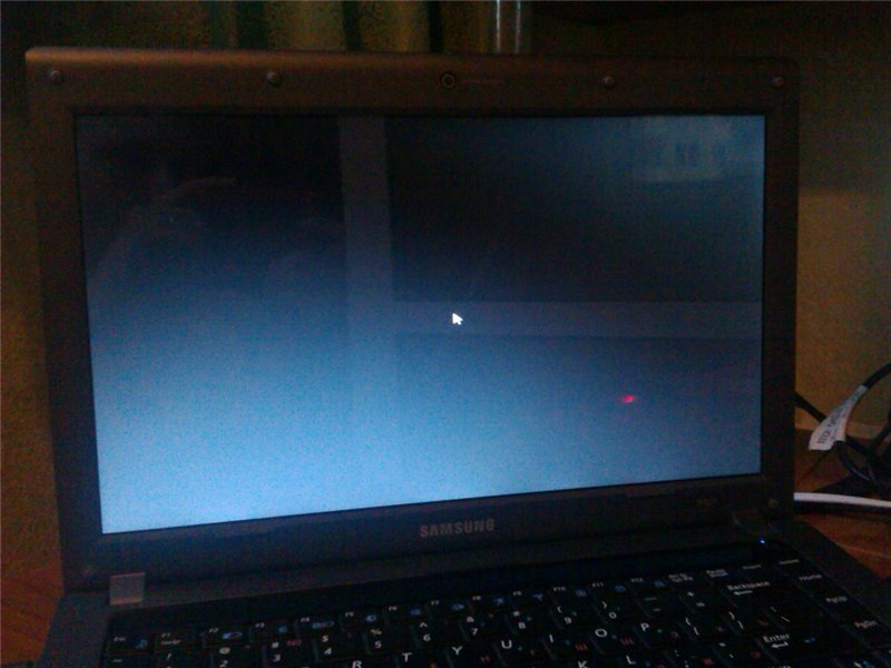 Включается но не загорается экран. Ноутбук emachines 6630 черный экран. Ноутбук Асер чёрный экран. Ноутбук Depo сенсорный экран черный экран. Леново ноутбук экран черный.