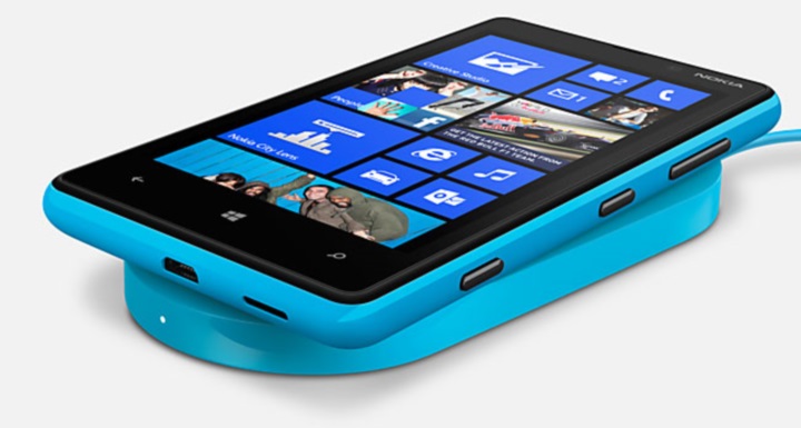 Nokia Lumia 820