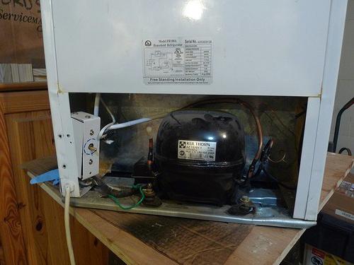 можно ли перевозить холодильник атлант лежа